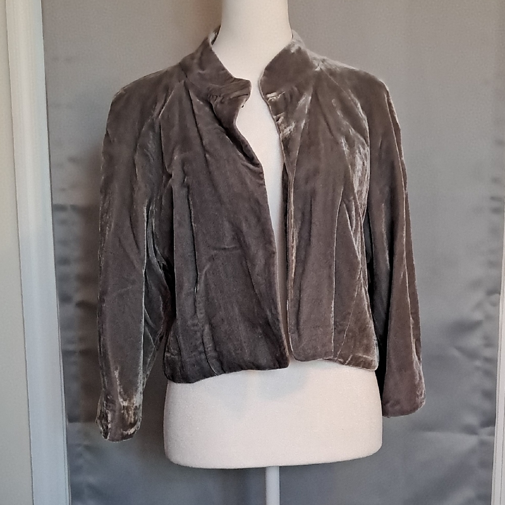 Metro 7 Gray Velvet Shrug Sweater